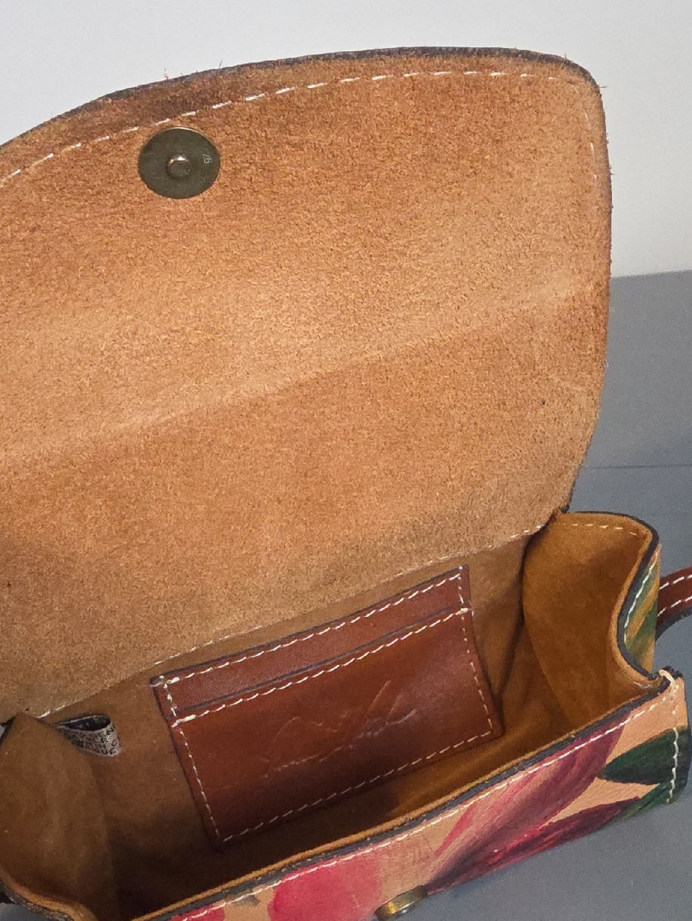 PATRICIA NASH Floral Heritage Amatrice Leather Barrel Crossbody - Picture 7 of 9